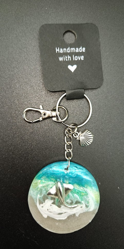 Seashell key chain, Gifts for teen girls, beach lover gift, Dreaming of the sea keychain, Sea turtle gifts for Mom, Beach bridesmaid gift